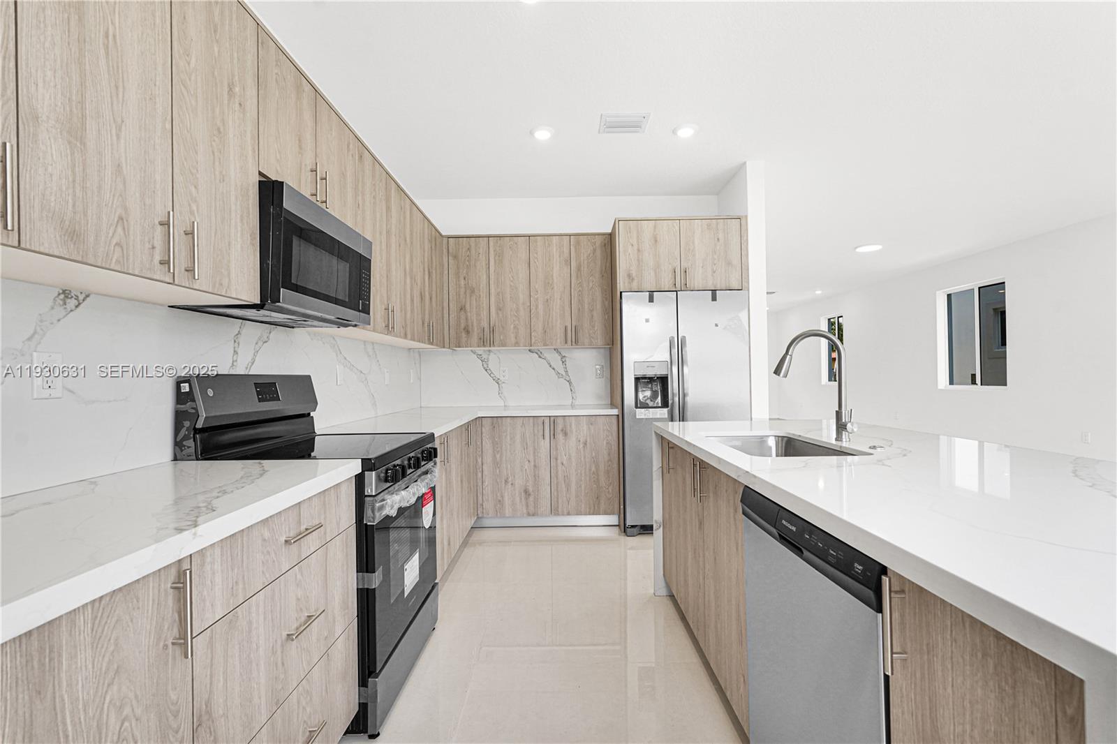 CHLOE ESTATES - Residential