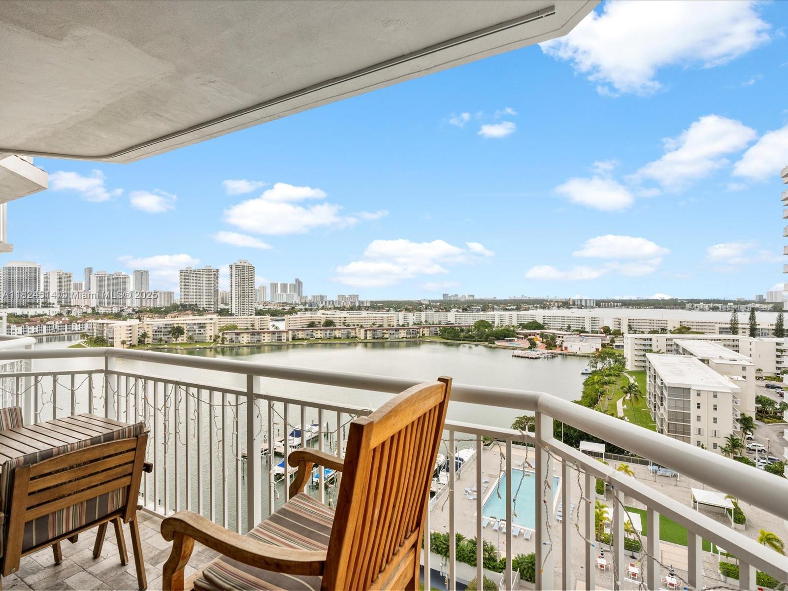 DEL PRADO CONDO - Residential