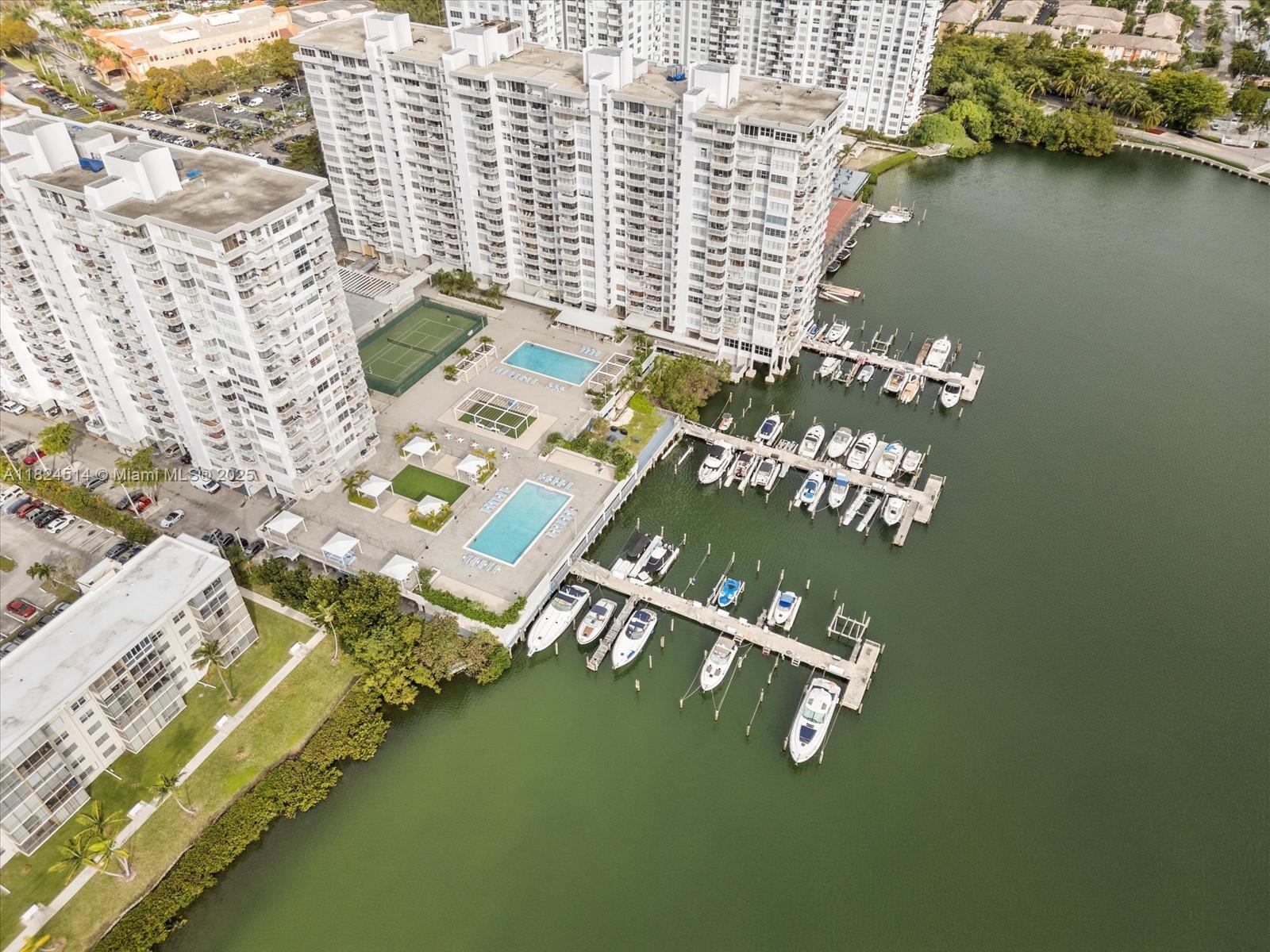 DEL PRADO CONDO - Residential