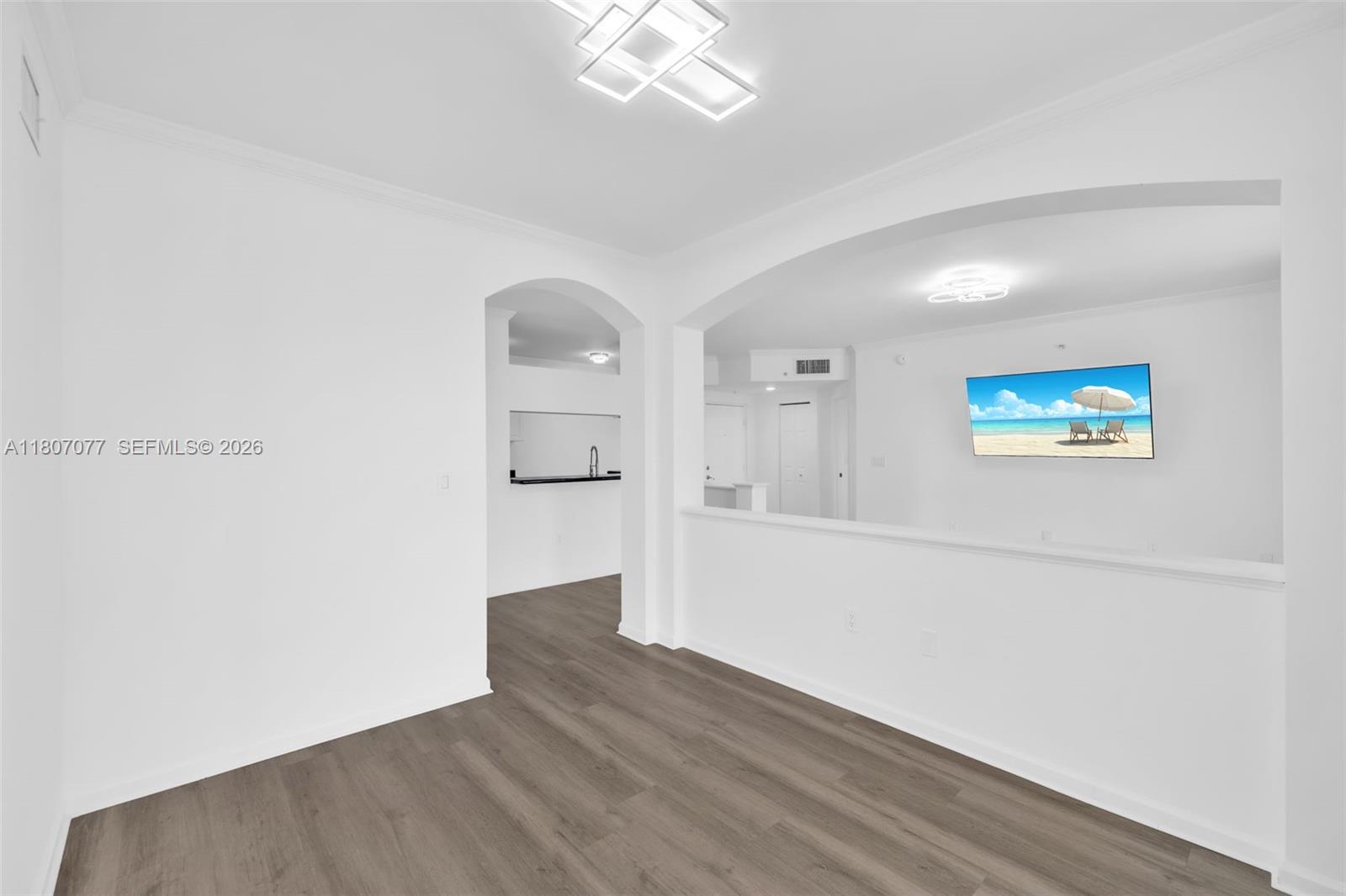 PORTO BELLAGIO CONDO - Residential