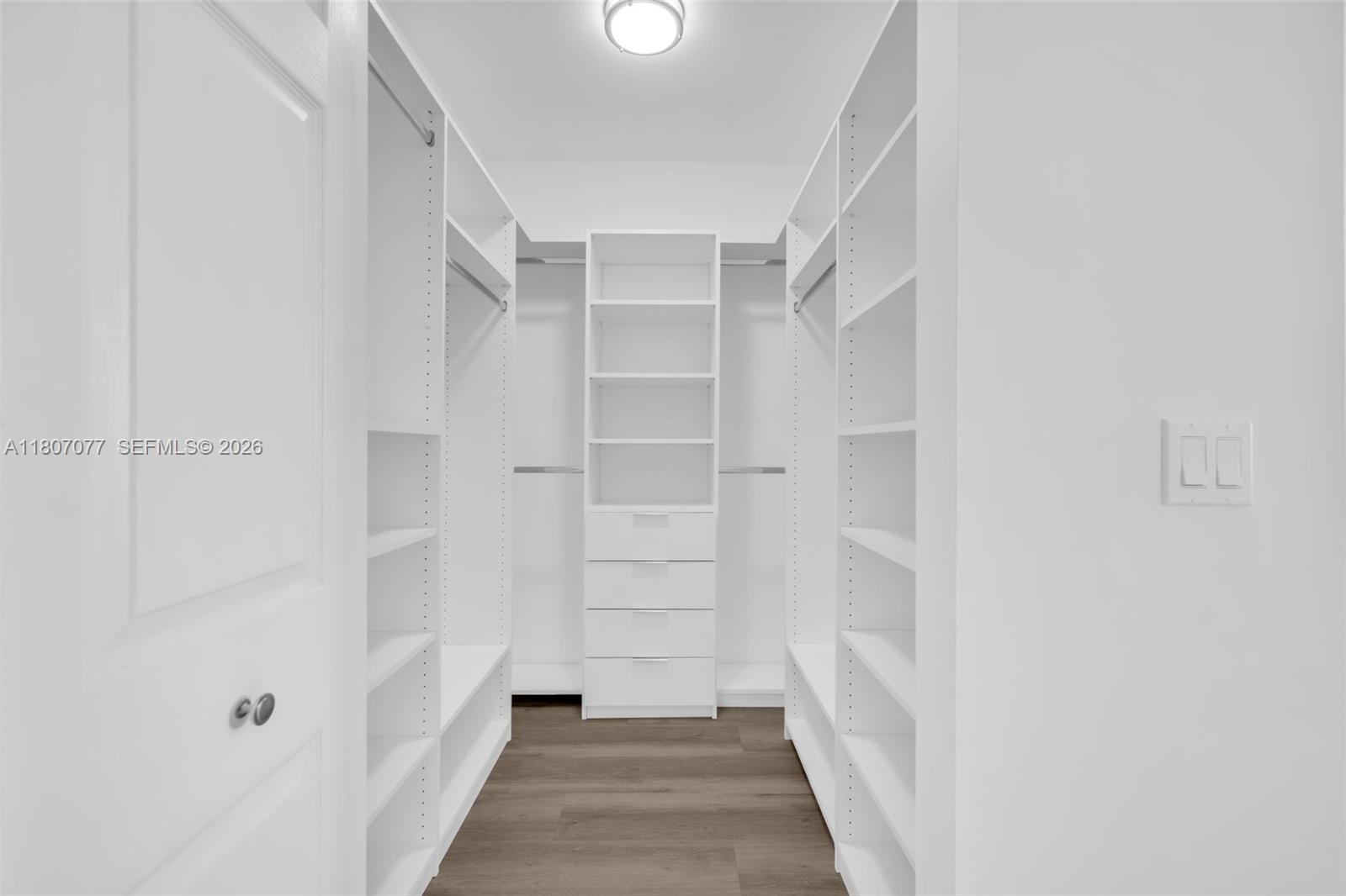 PORTO BELLAGIO CONDO - Residential