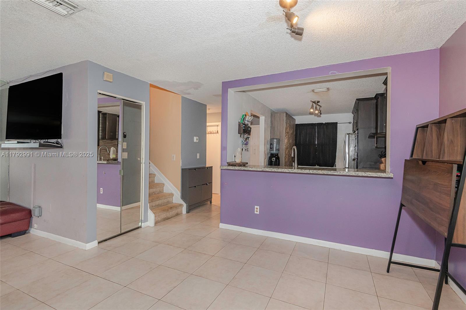 PEMBROKE LAKES SECTION EI - Residential