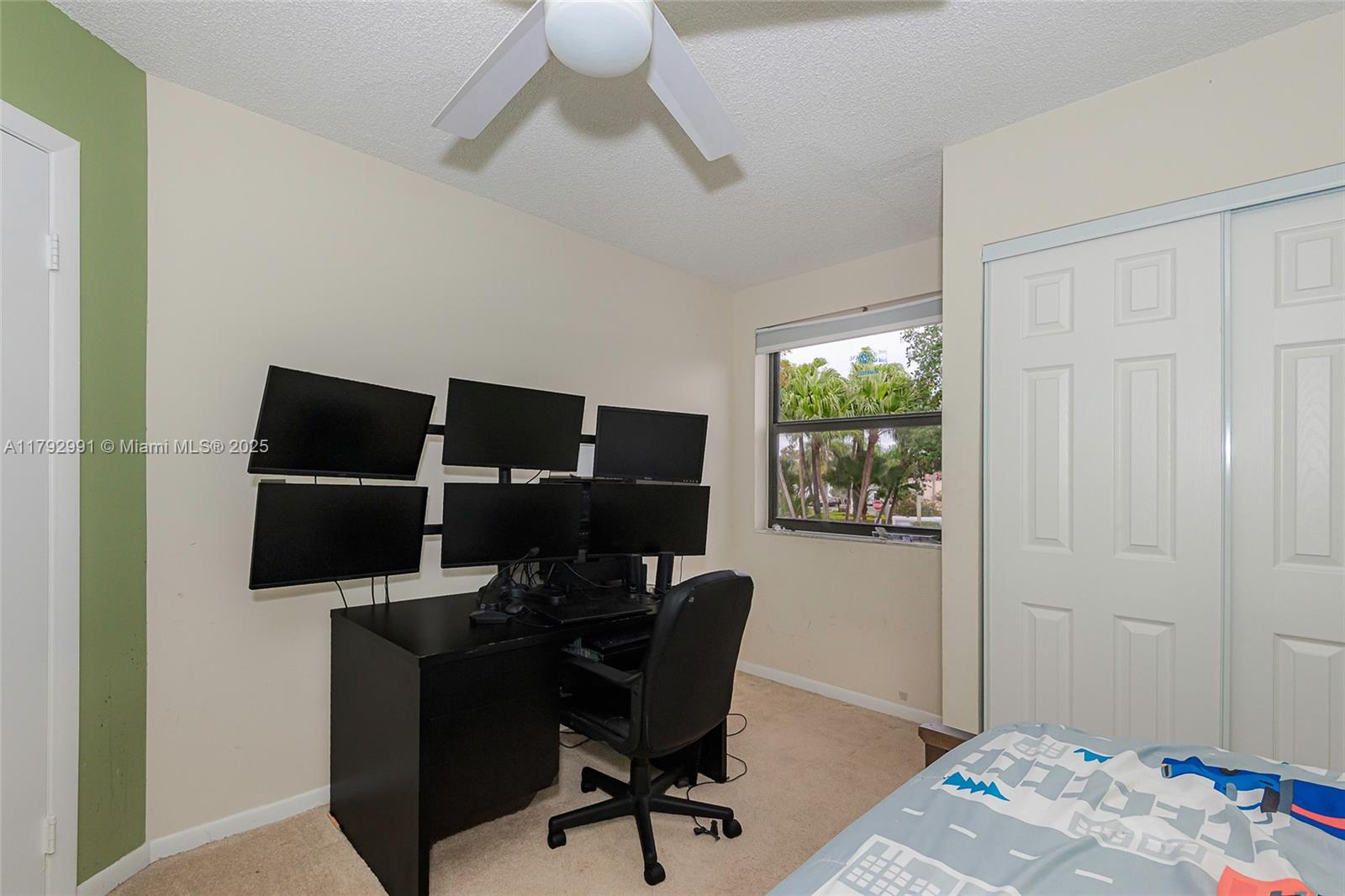 PEMBROKE LAKES SECTION EI - Residential