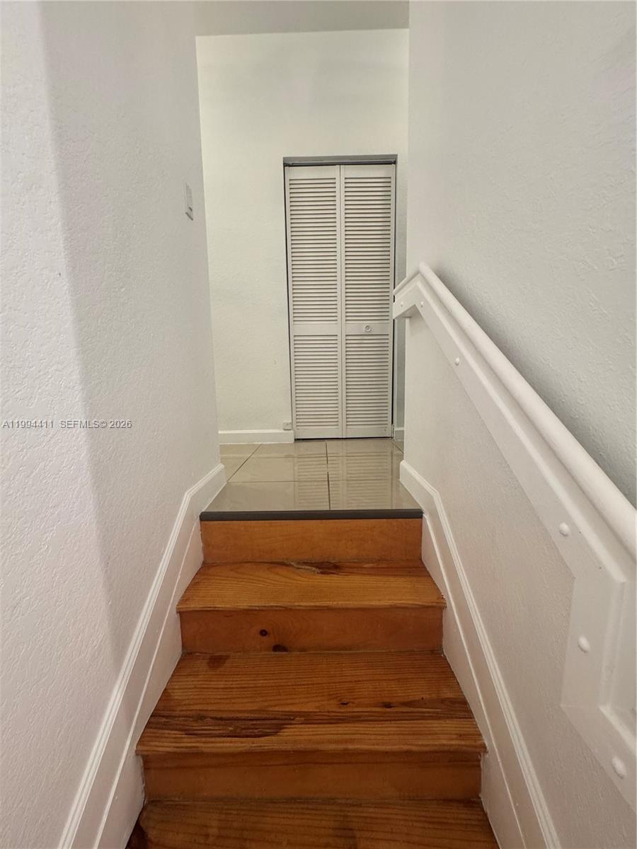 LAKES BY THE BAY GEE - Residential