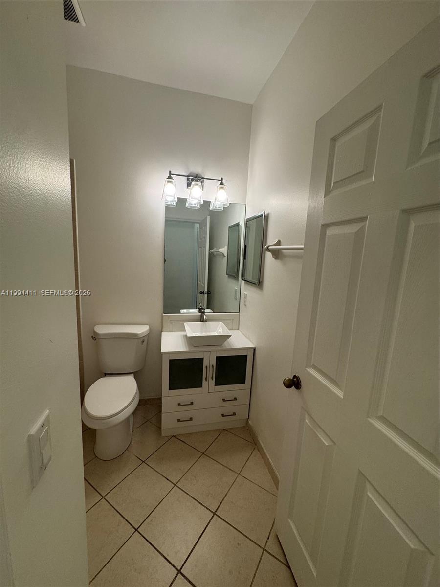 LAKES BY THE BAY GEE - Residential