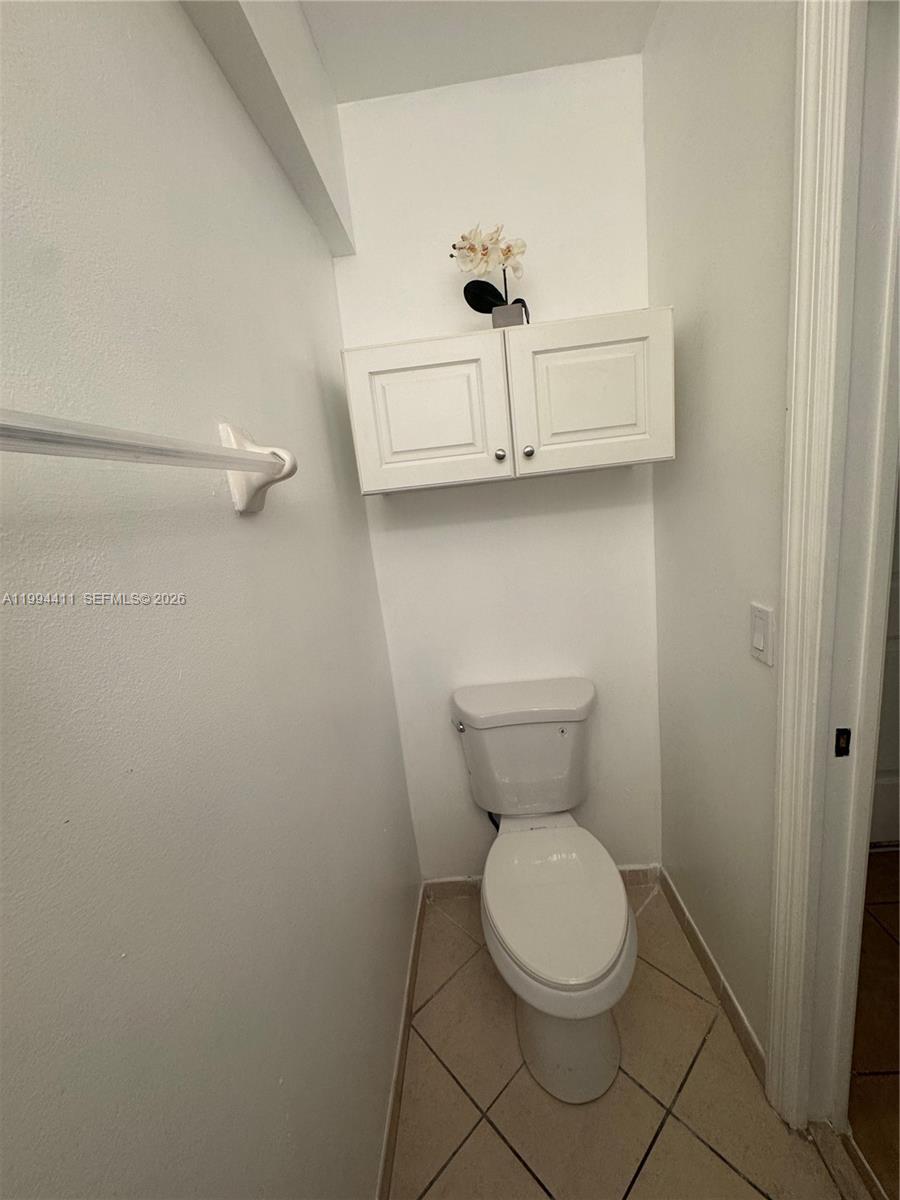 LAKES BY THE BAY GEE - Residential