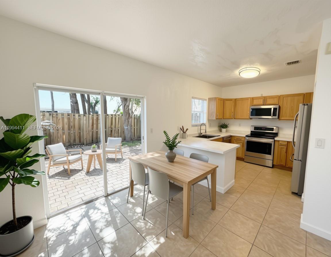 LAKES BY THE BAY GEE - Residential