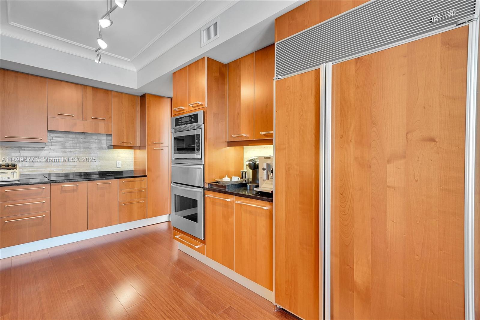 OCEAN PALMS - Residential Lease