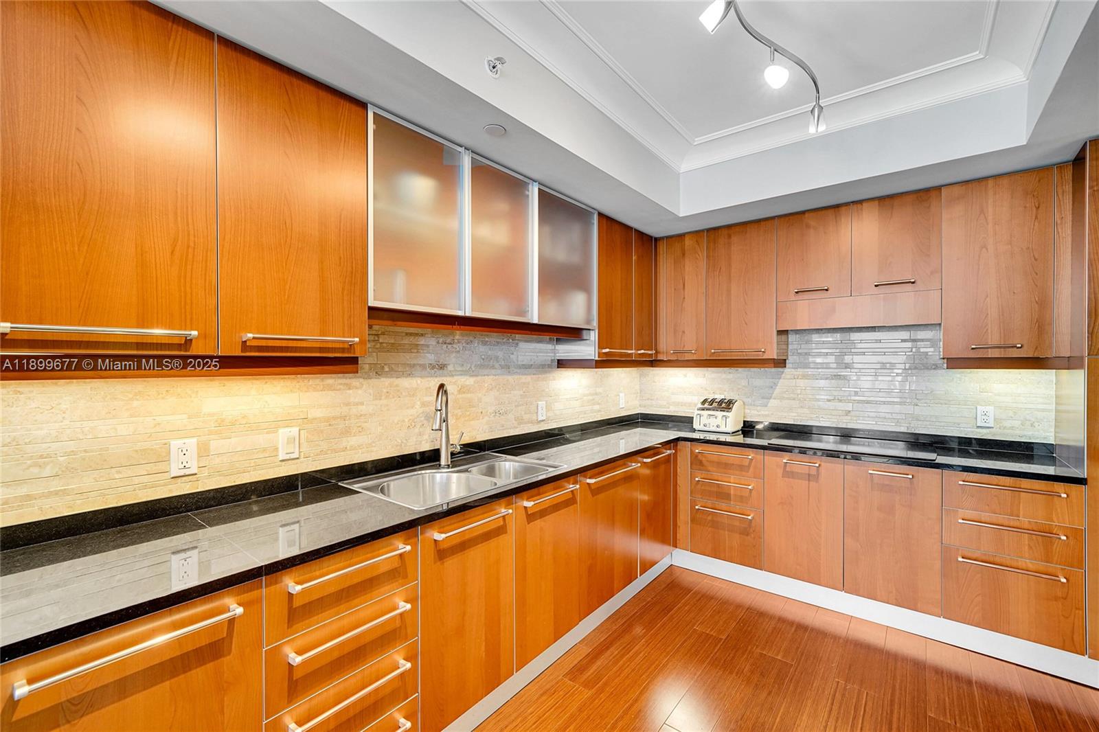 OCEAN PALMS - Residential Lease