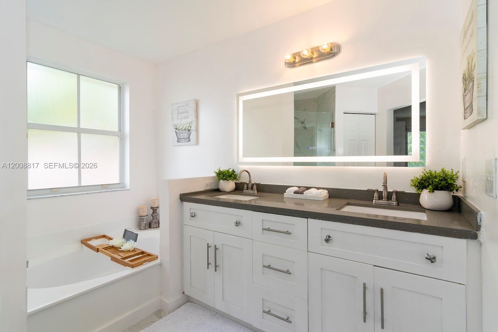 CORAL BAY PARCEL E - Residential