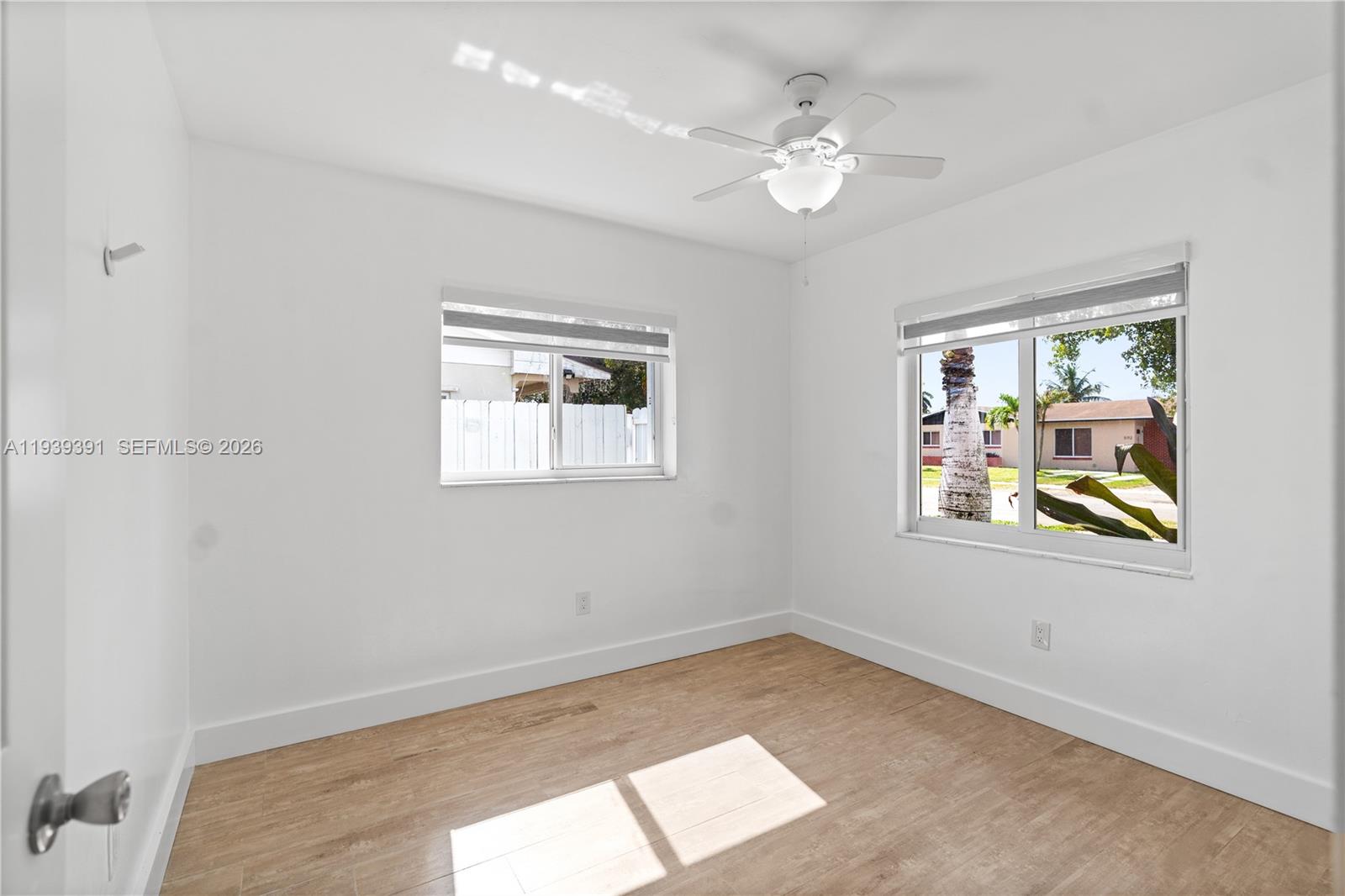 ROYALE GREEN SEC 3 - Residential