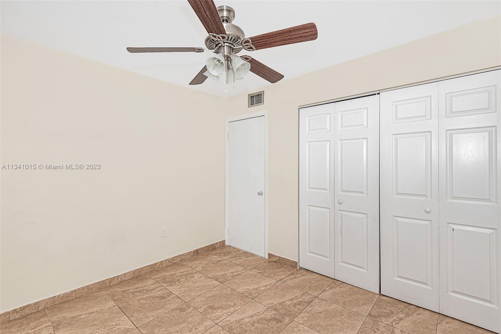 Photo 18 of 21 of 3860 W 8th Way 43 townhome