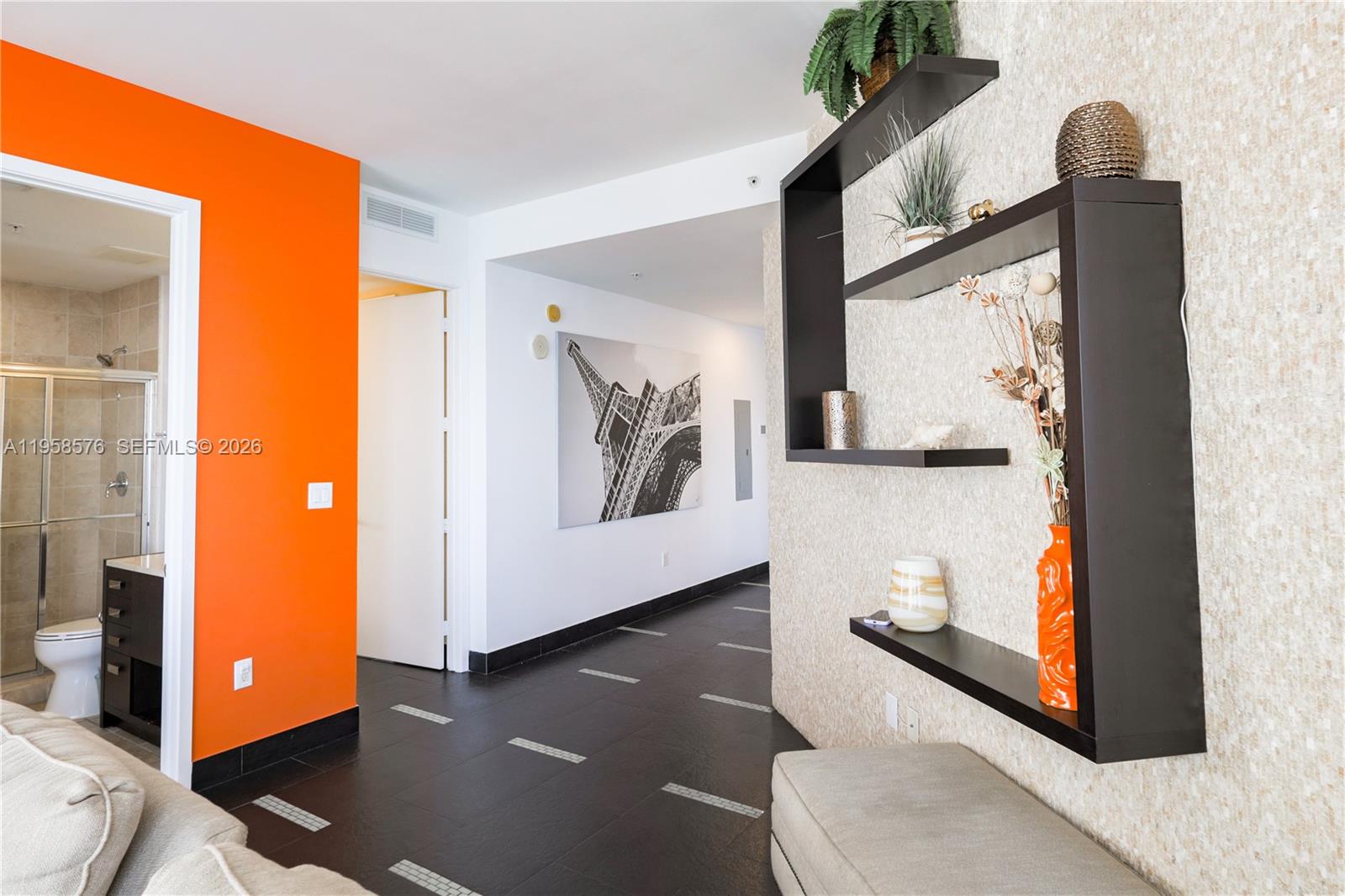 TRUMP ROYALE CONDO - Residential Lease