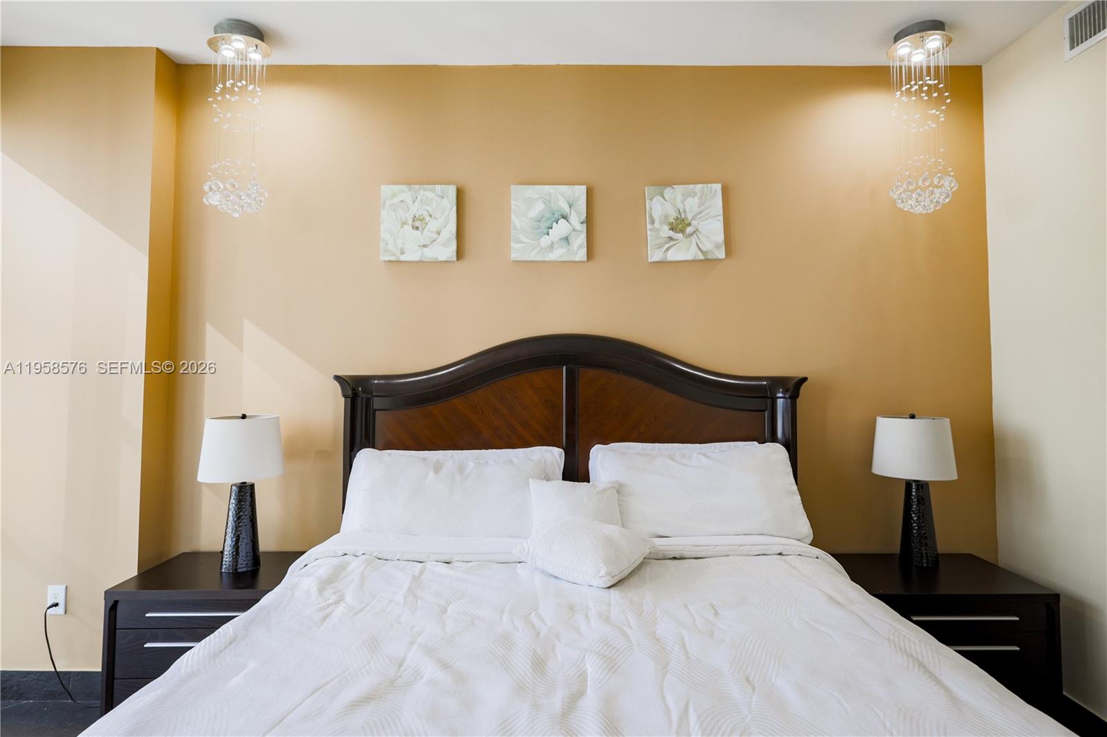 TRUMP ROYALE CONDO - Residential Lease