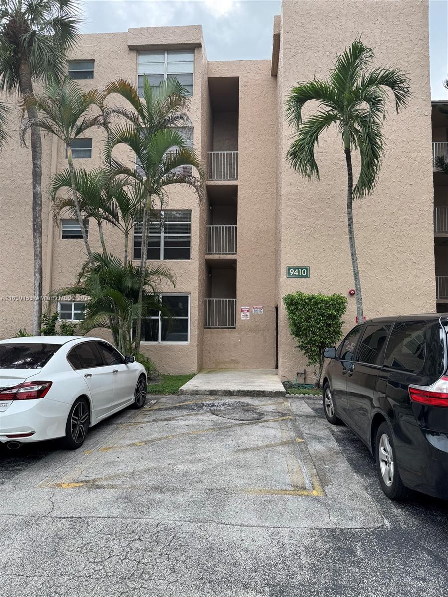 LIVE OAK 2 OF PINE RIDGE - Residential