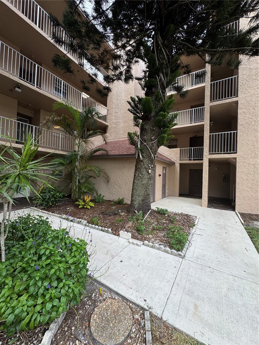 LIVE OAK 2 OF PINE RIDGE - Residential