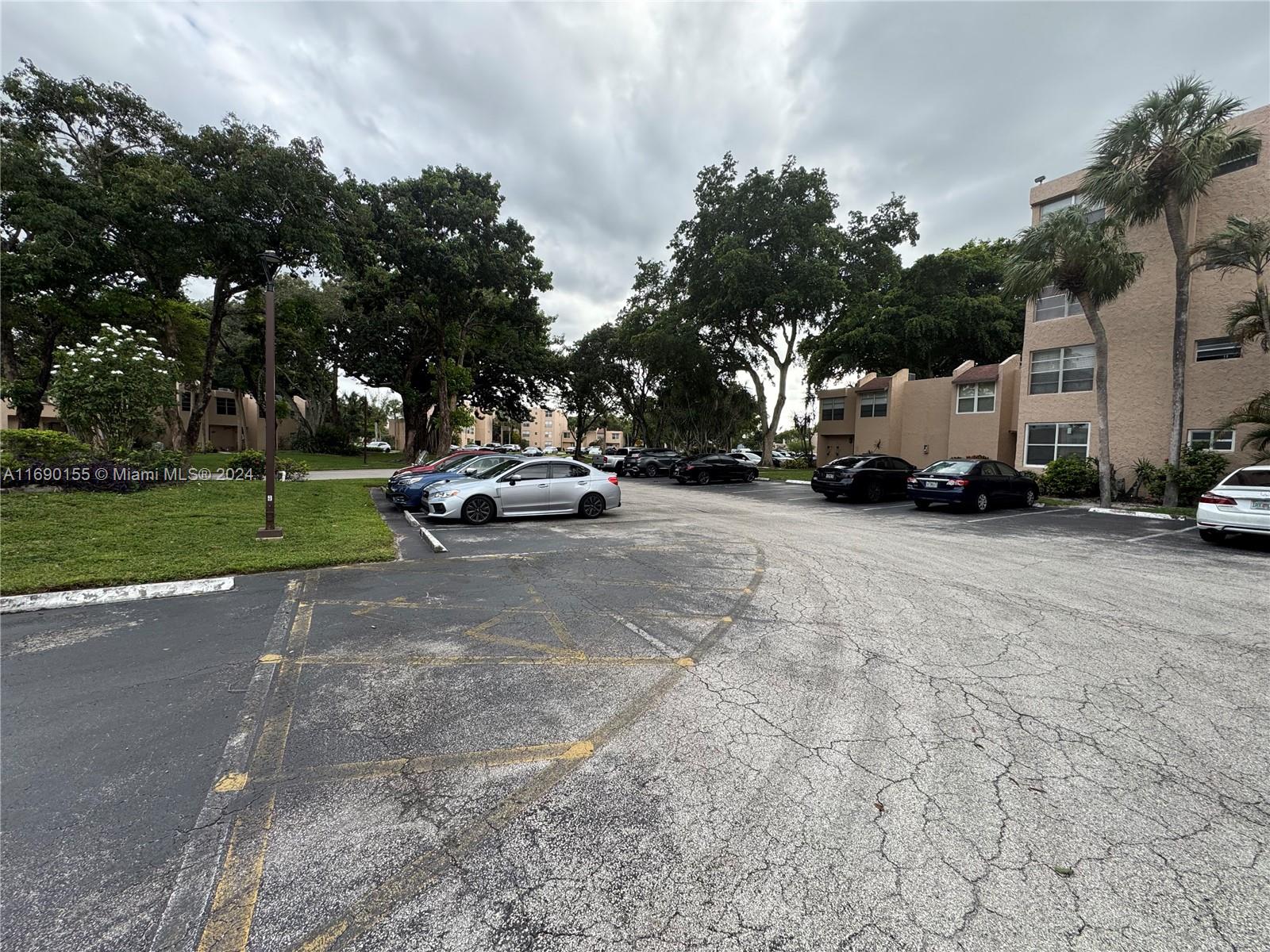 LIVE OAK 2 OF PINE RIDGE - Residential