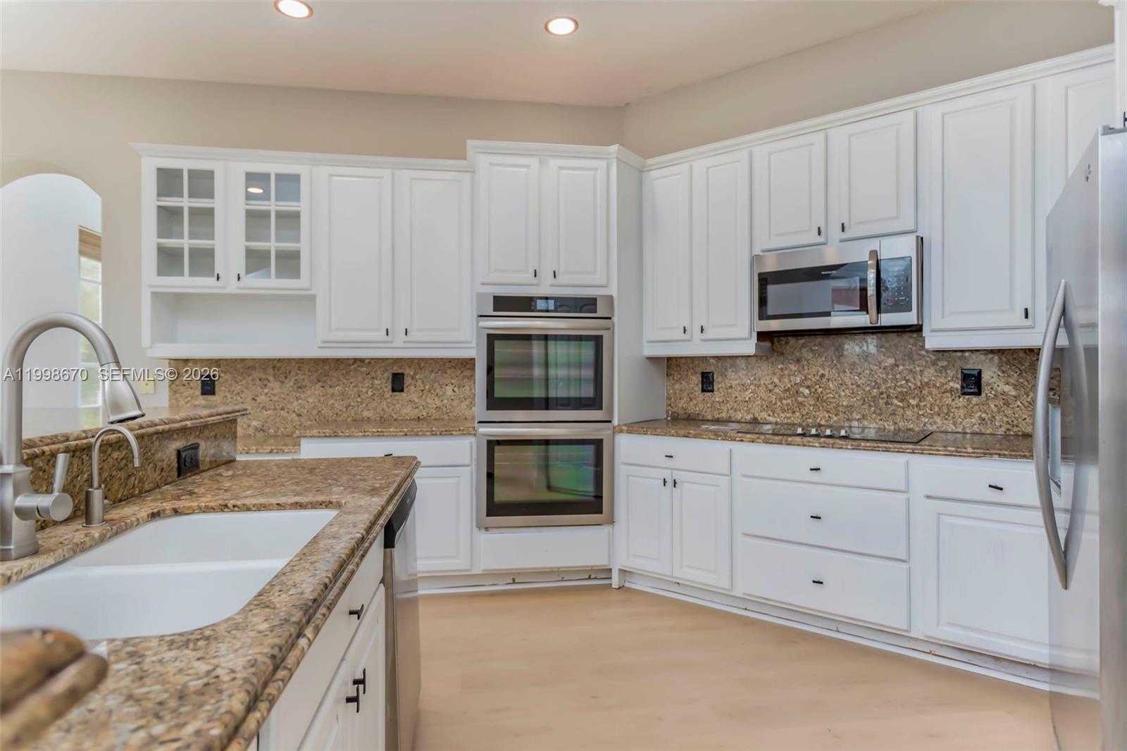 SUNSET LAKES PLAT TWO - Residential