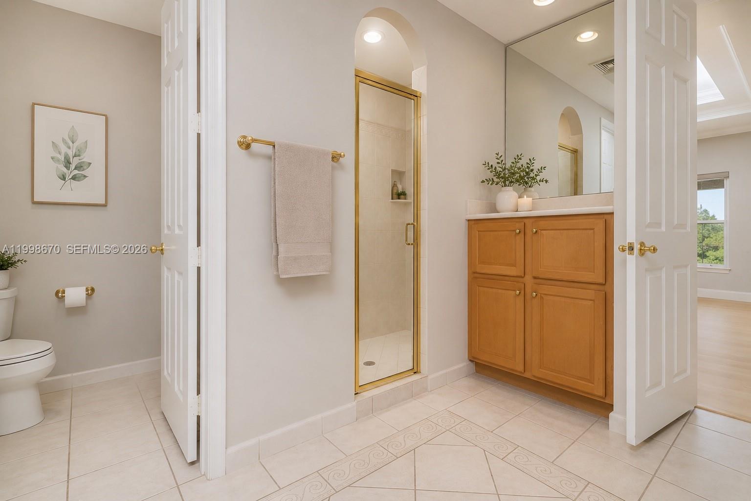 SUNSET LAKES PLAT TWO - Residential