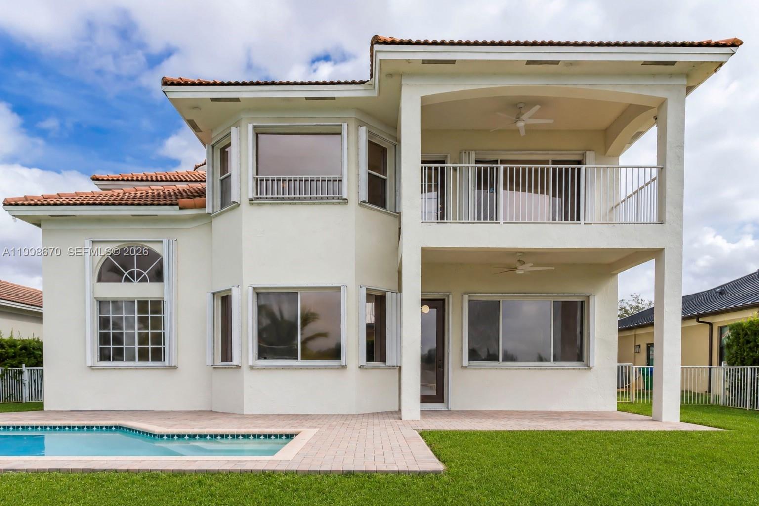 SUNSET LAKES PLAT TWO - Residential