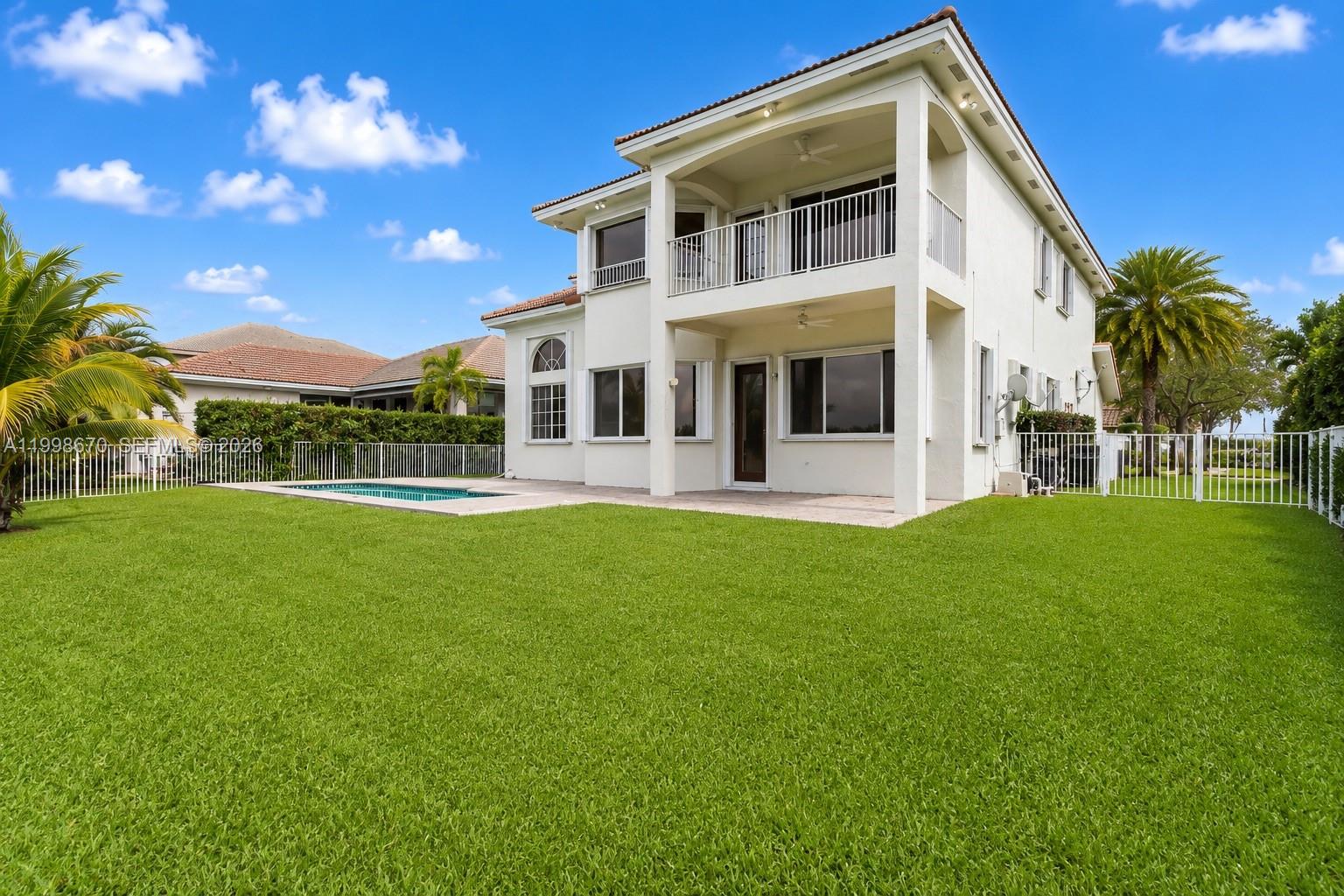 SUNSET LAKES PLAT TWO - Residential