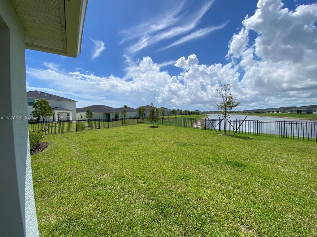 Photo of 11060 NW Middle Stream Dr, Port St Lucie, FL 34987 (MLS # A11878529)