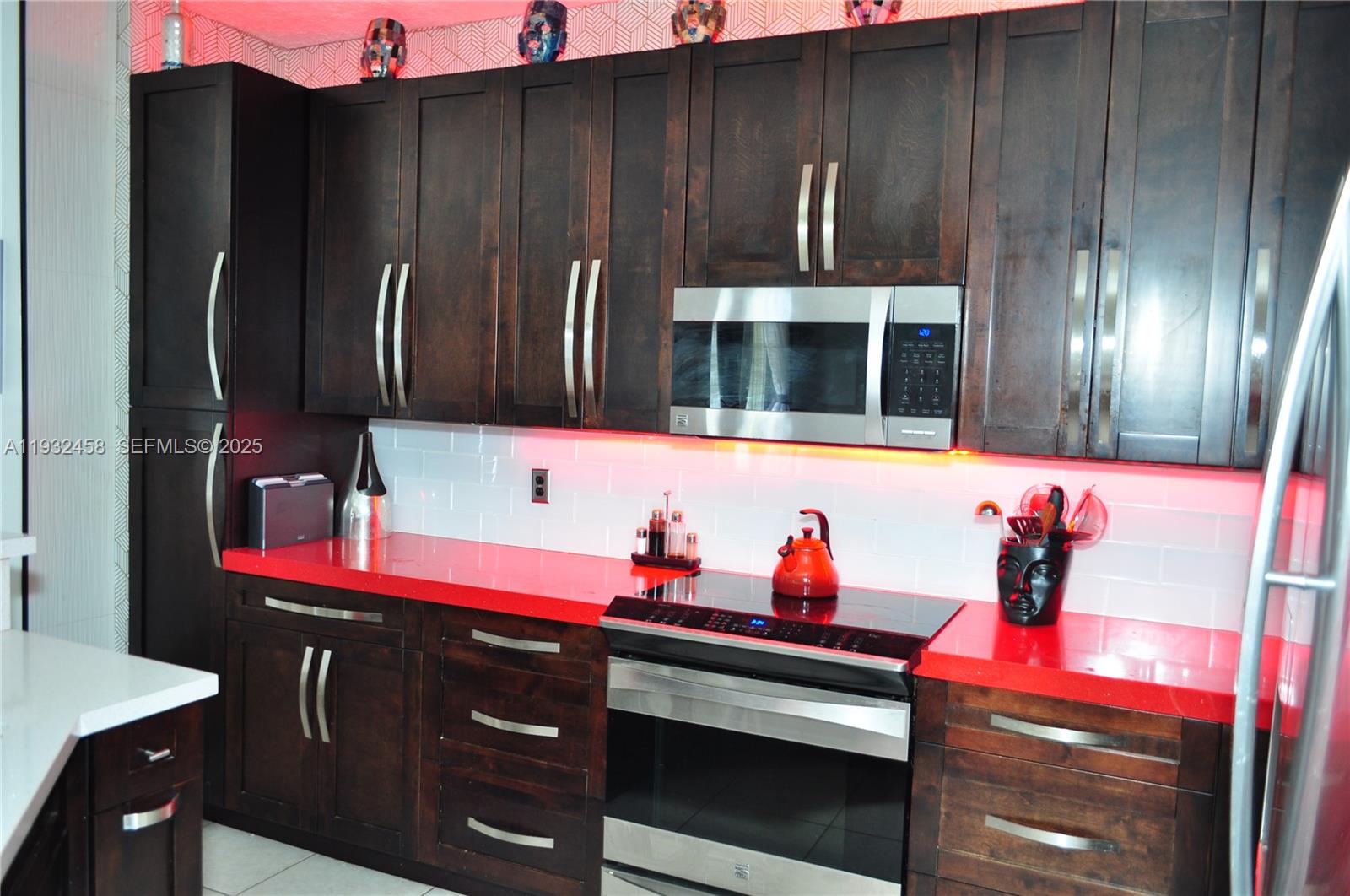 SAVANNAH AT DORAL - Residential Lease