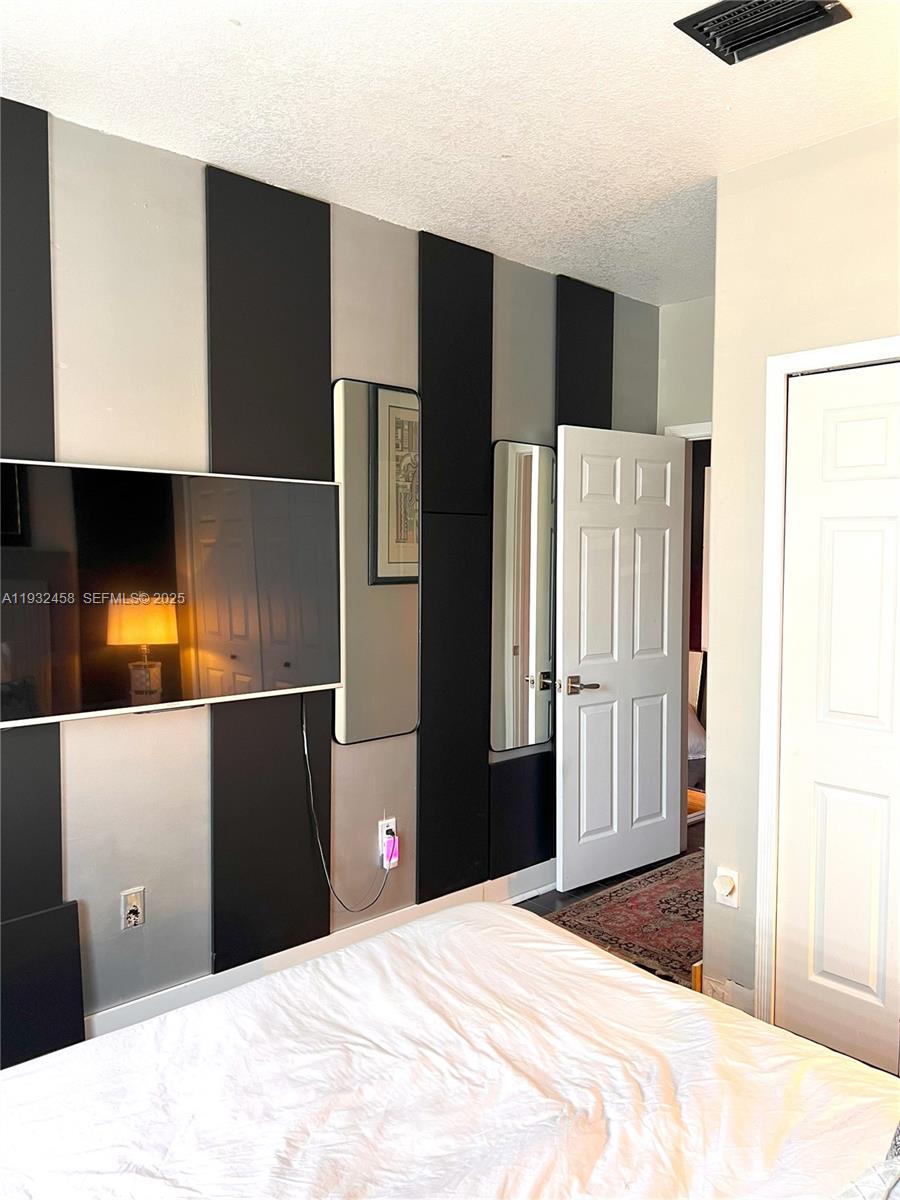 SAVANNAH AT DORAL - Residential Lease