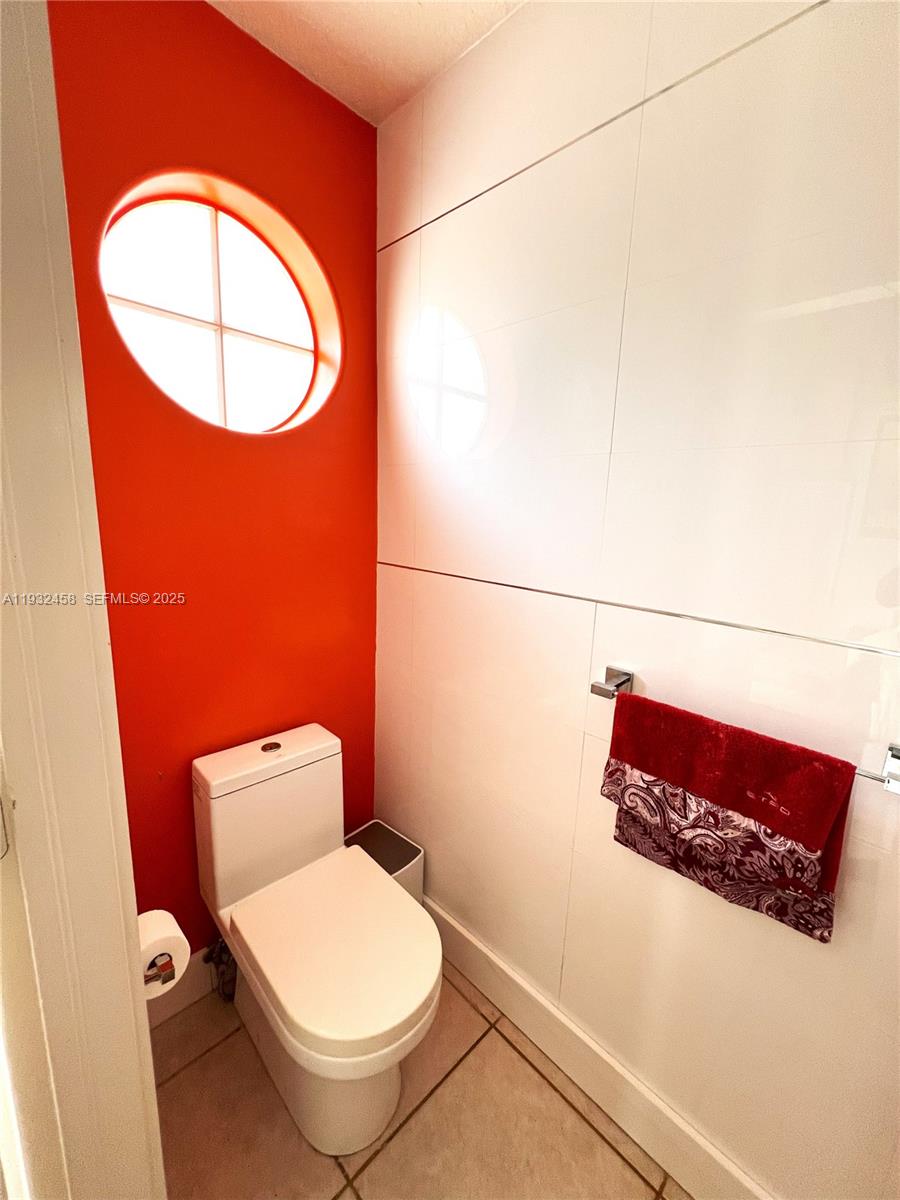 SAVANNAH AT DORAL - Residential Lease