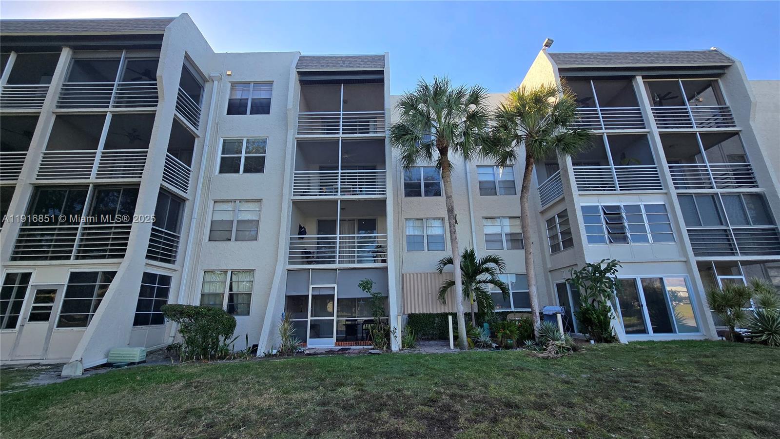 9230 Lagoon Pl 310
