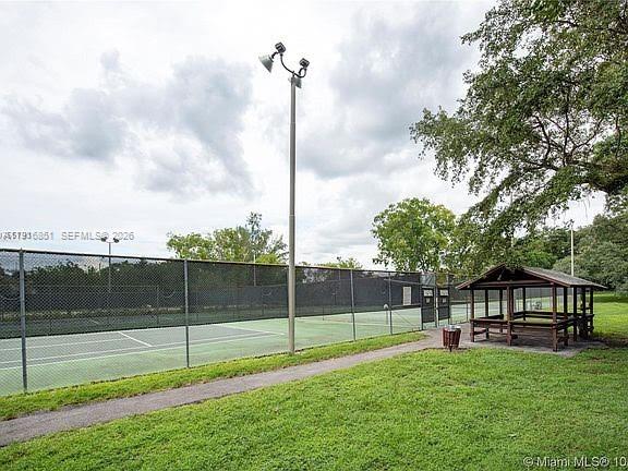 POINCIANA 11 PINE ISLAND - Residential