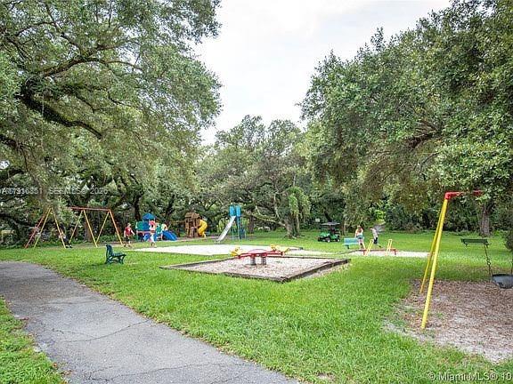 POINCIANA 11 PINE ISLAND - Residential