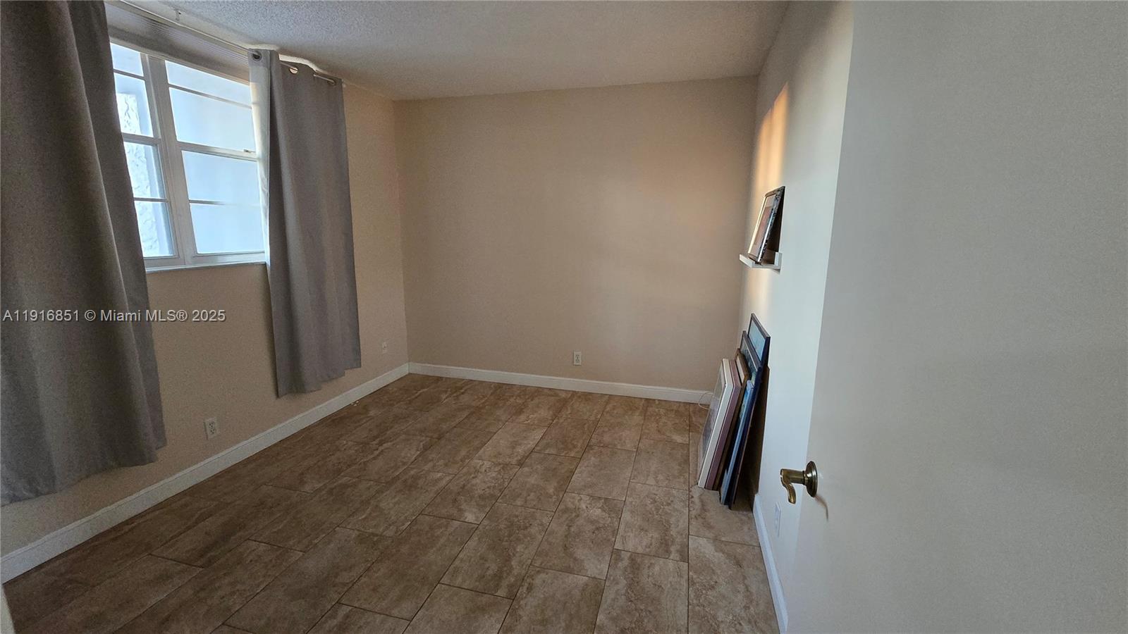 POINCIANA 11 PINE ISLAND - Residential