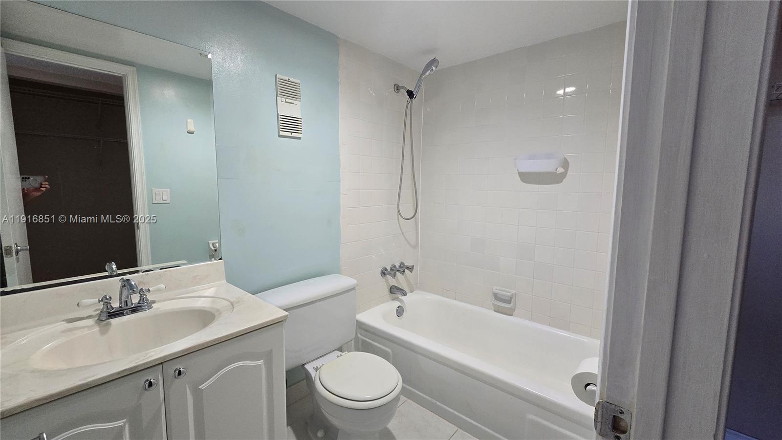 POINCIANA 11 PINE ISLAND - Residential