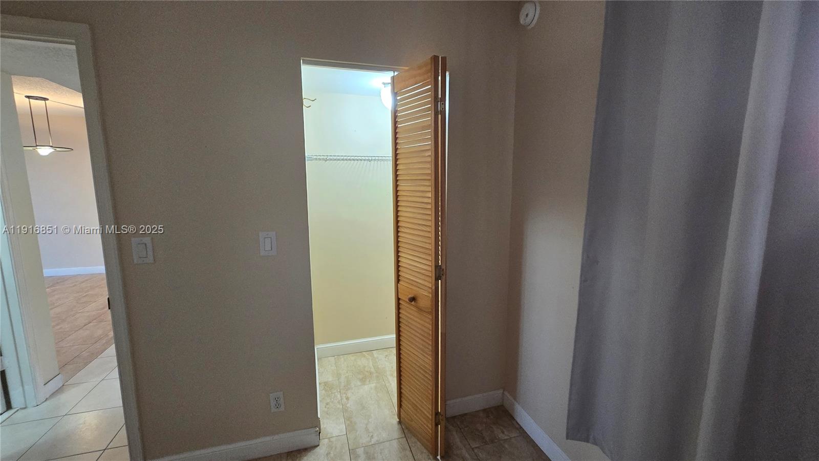 POINCIANA 11 PINE ISLAND - Residential