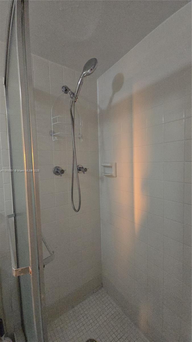 POINCIANA 11 PINE ISLAND - Residential