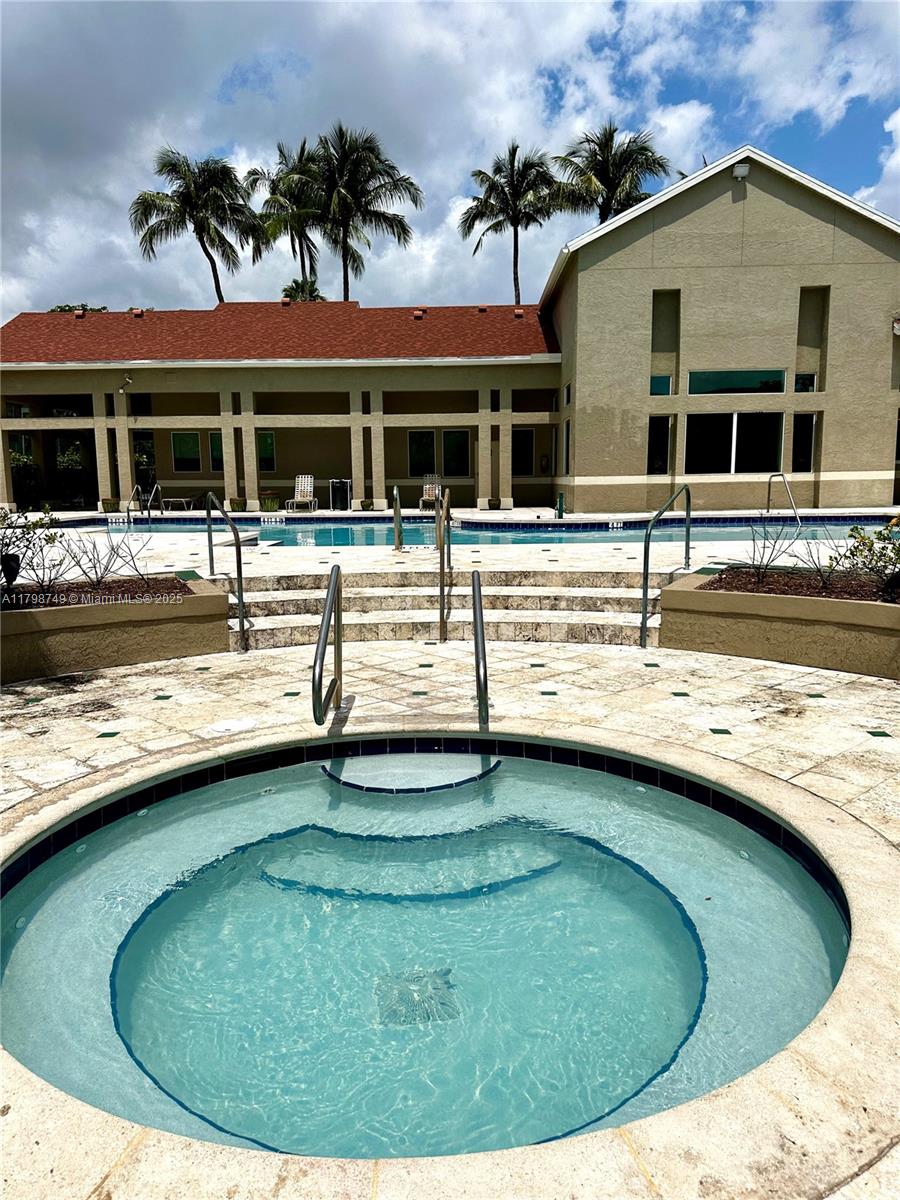 VERANO AT DELRAY CONDO - Residential Lease