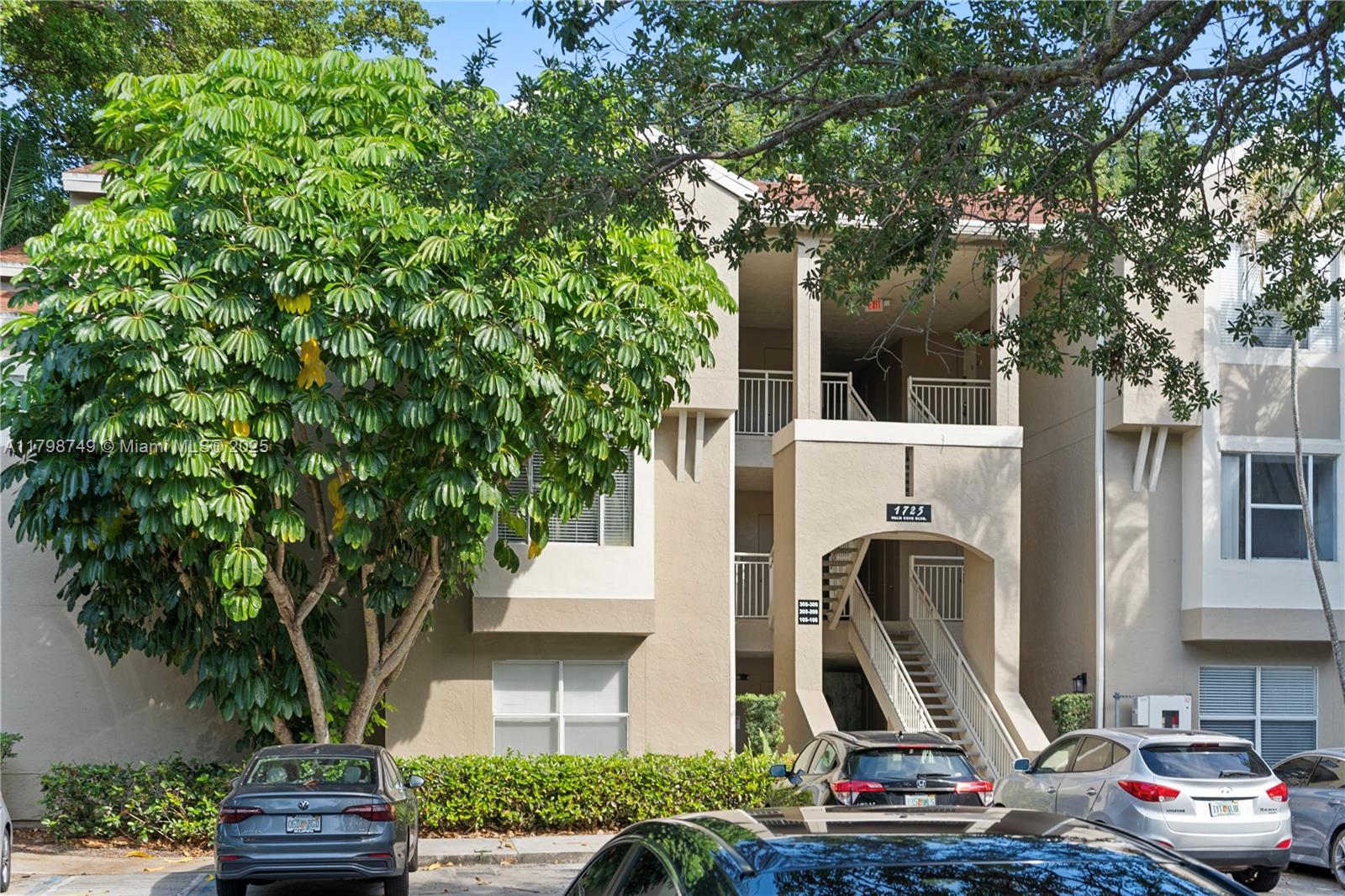 VERANO AT DELRAY CONDO - Residential Lease