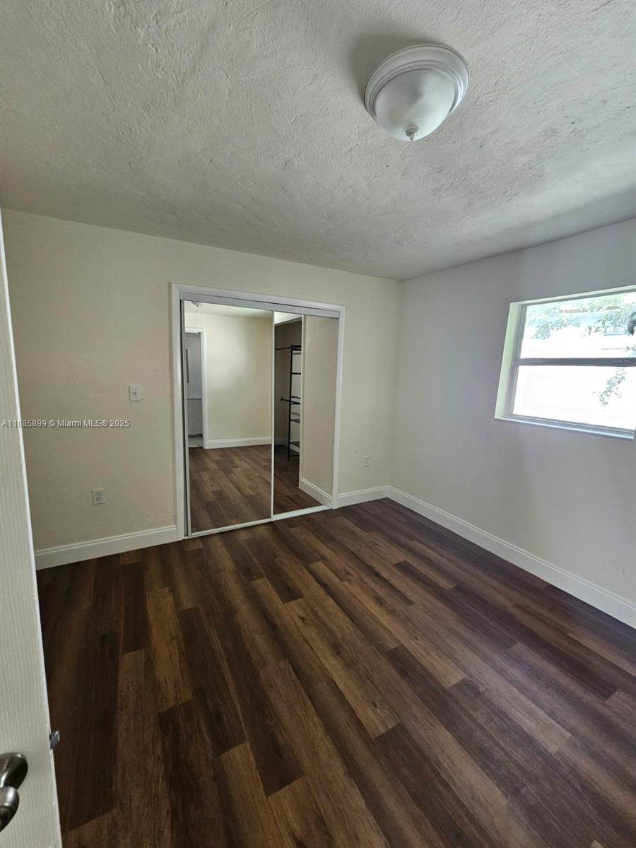 1717 NW 69th St