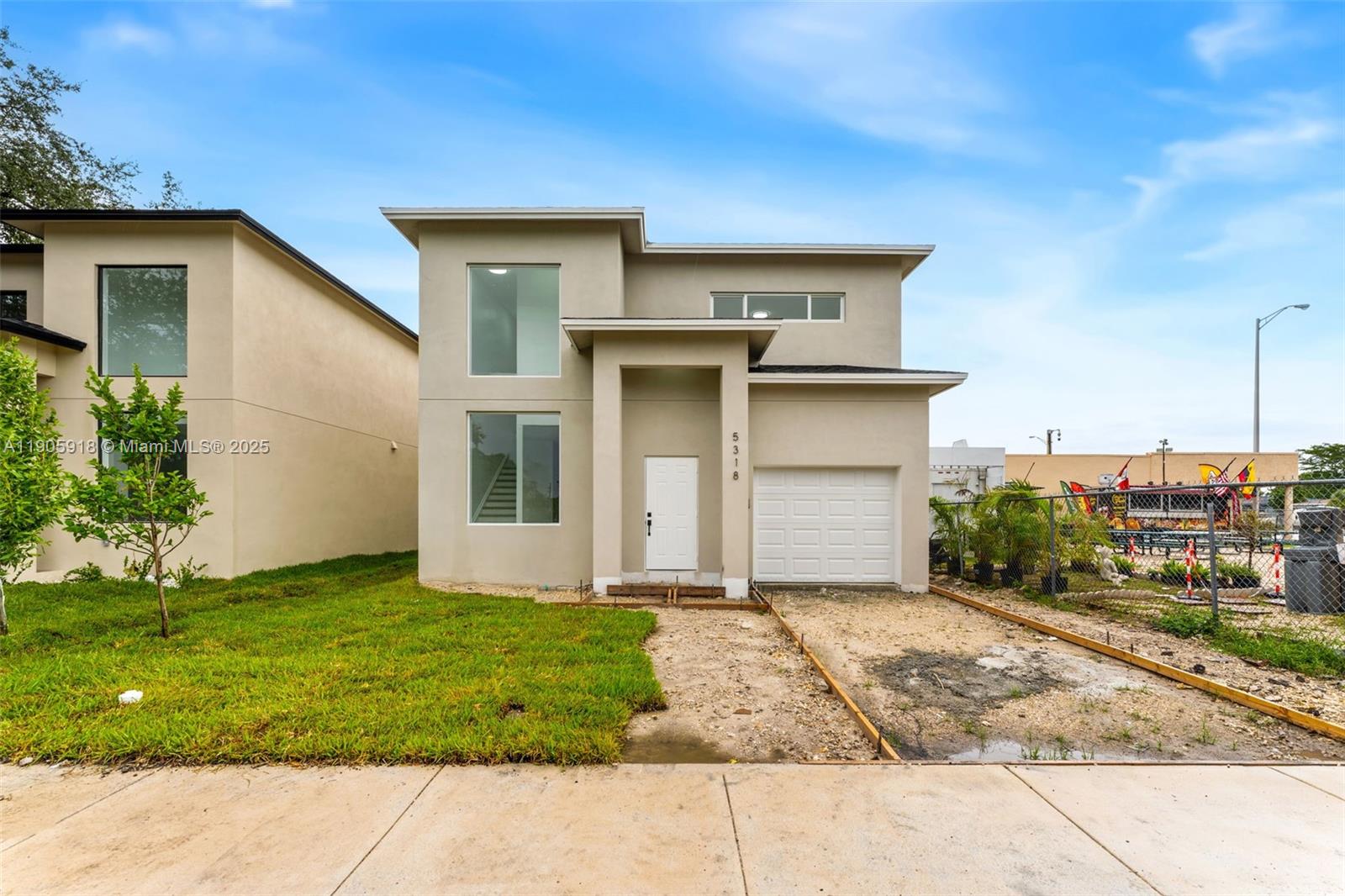 5318 NW 7 ct