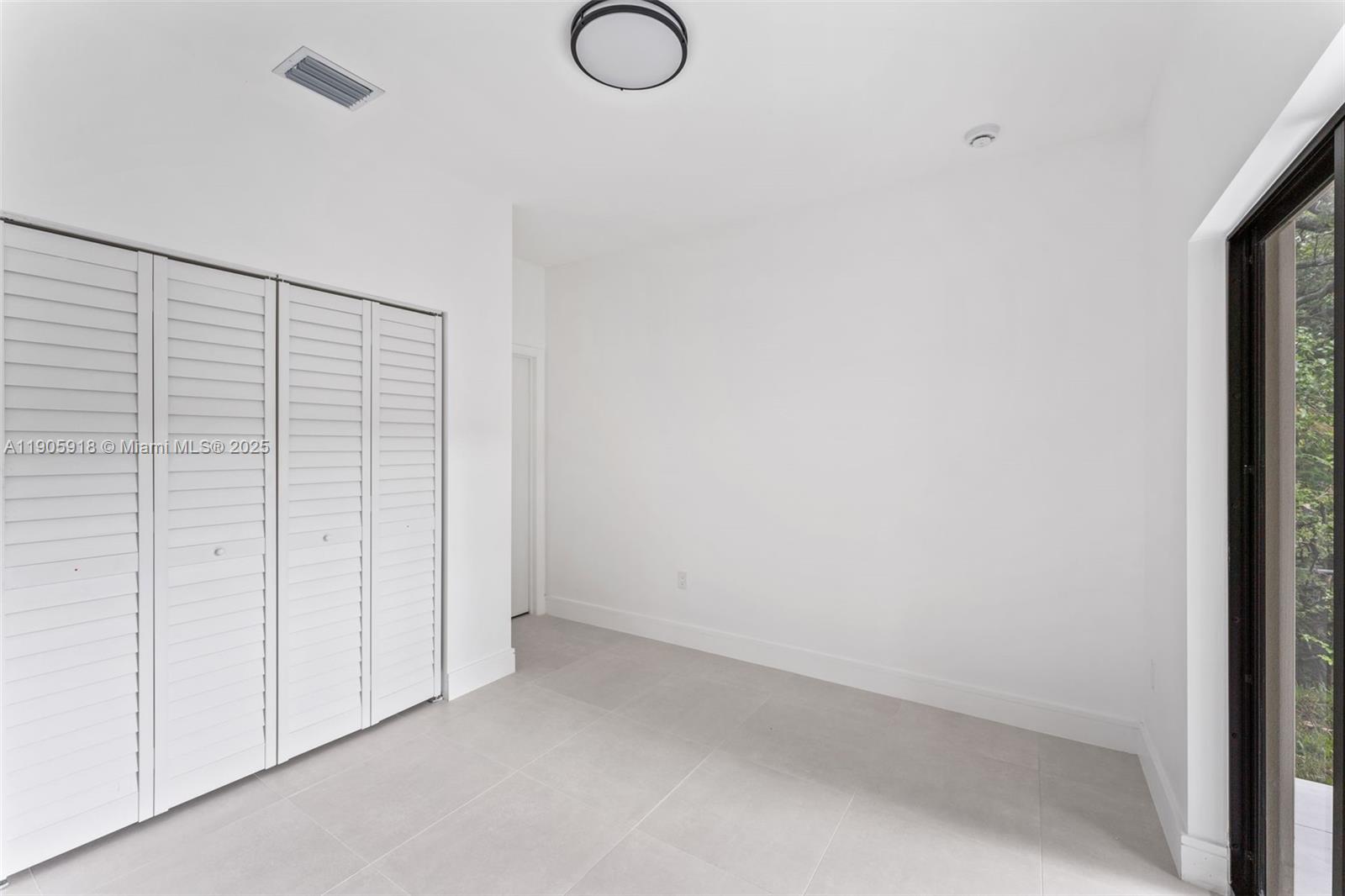 SYLVIAN SQUARE - Residential