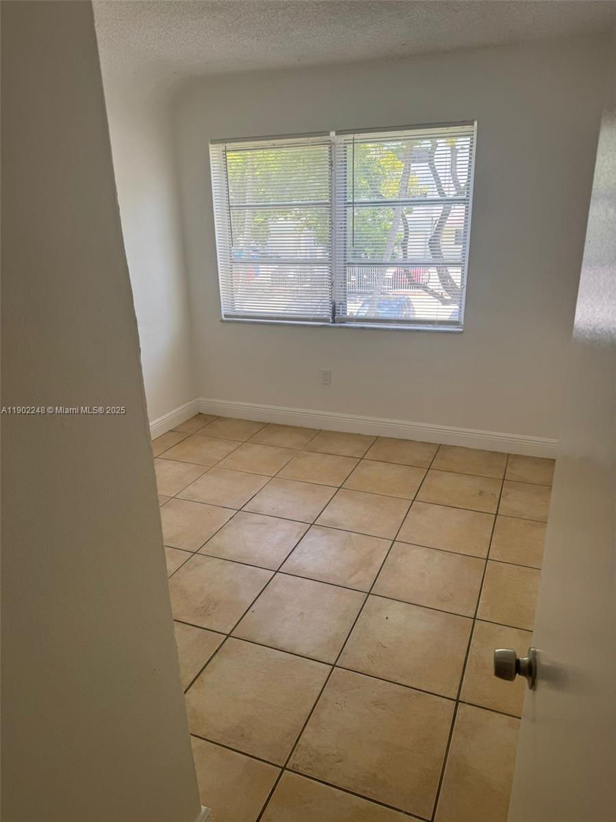 THE PALMS 51 CONDO - Residential Lease