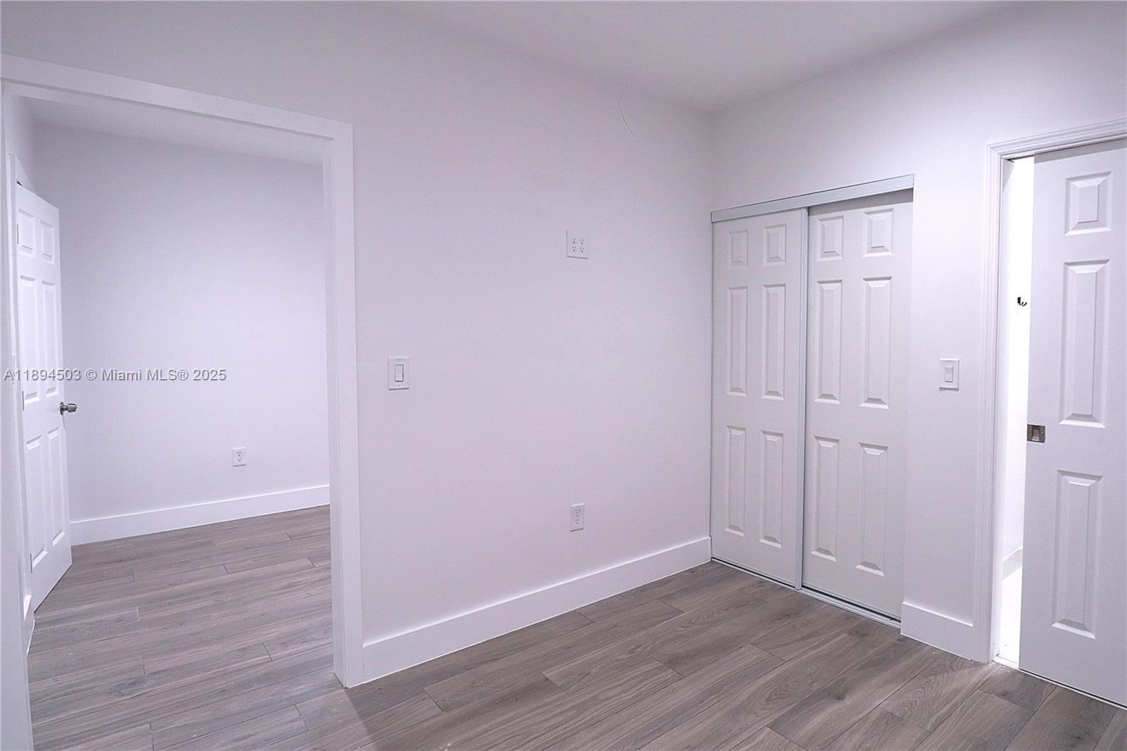 KENDALE LAKES SEC EIGHT - Residential Lease