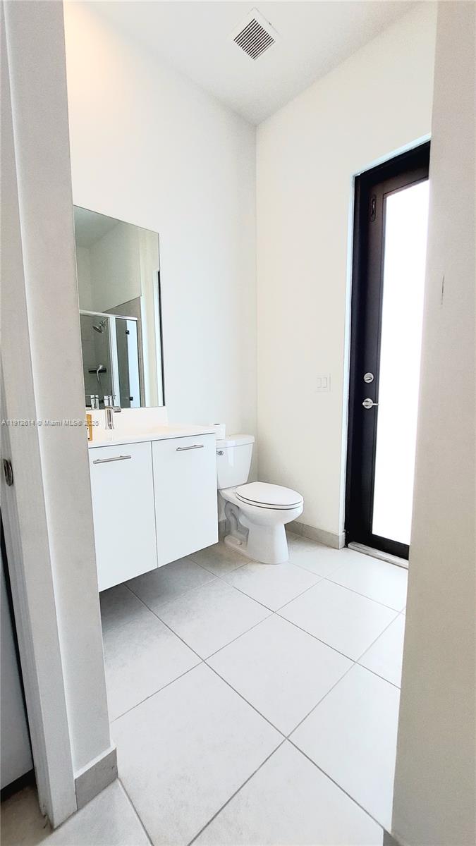 TUSCAN ISLES - Residential Lease