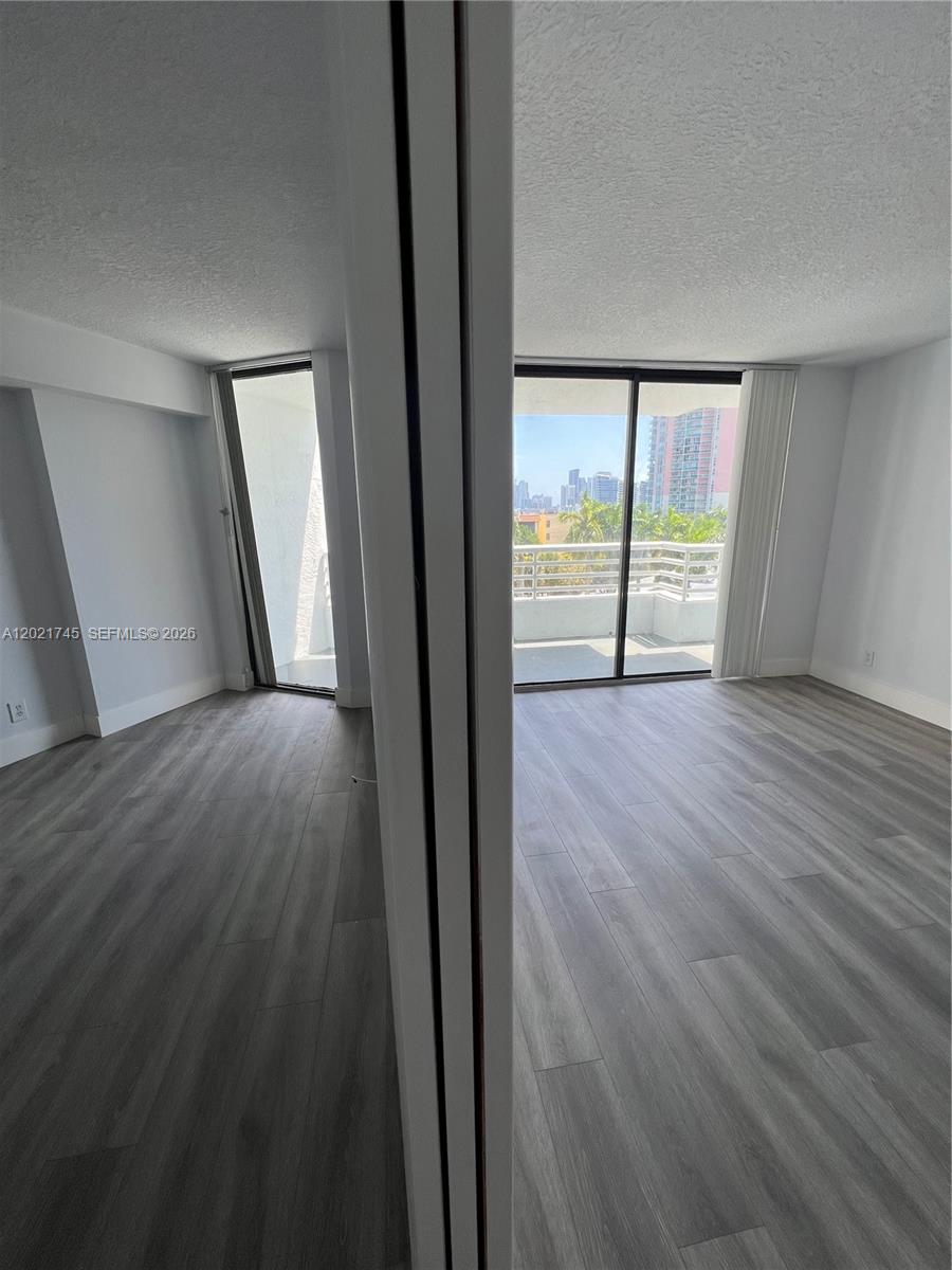 PARC CENTRAL AVENTURA EAS - Residential