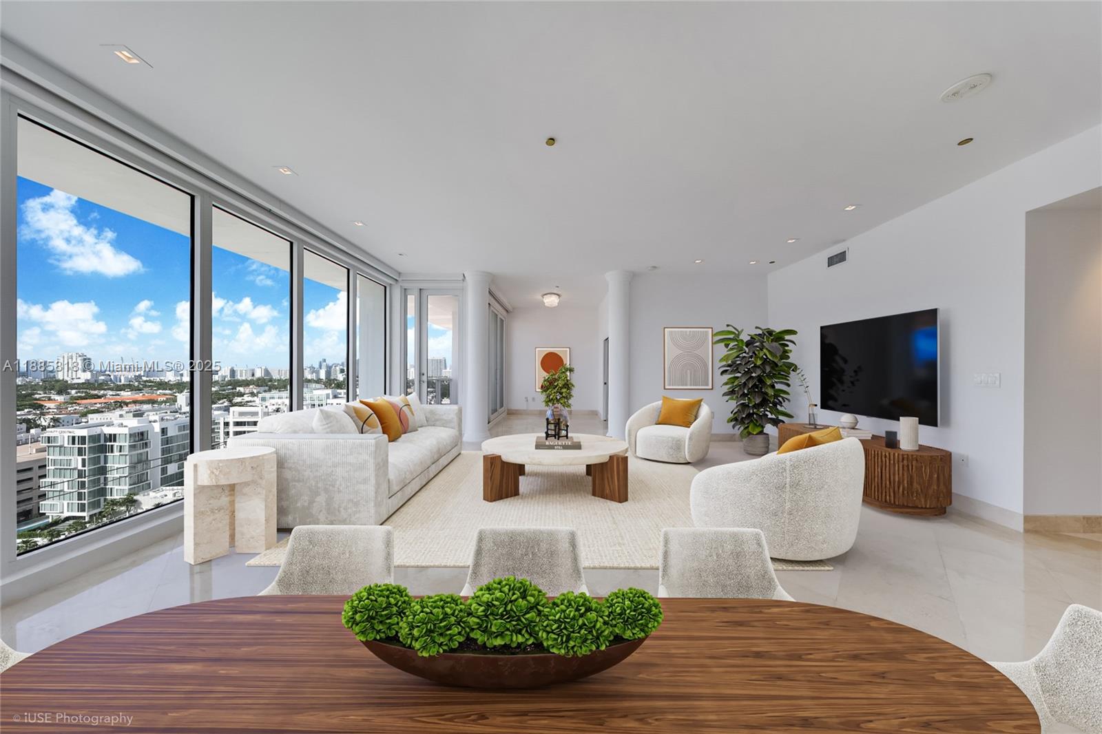 THE DECOPLAGE CONDO - Residential