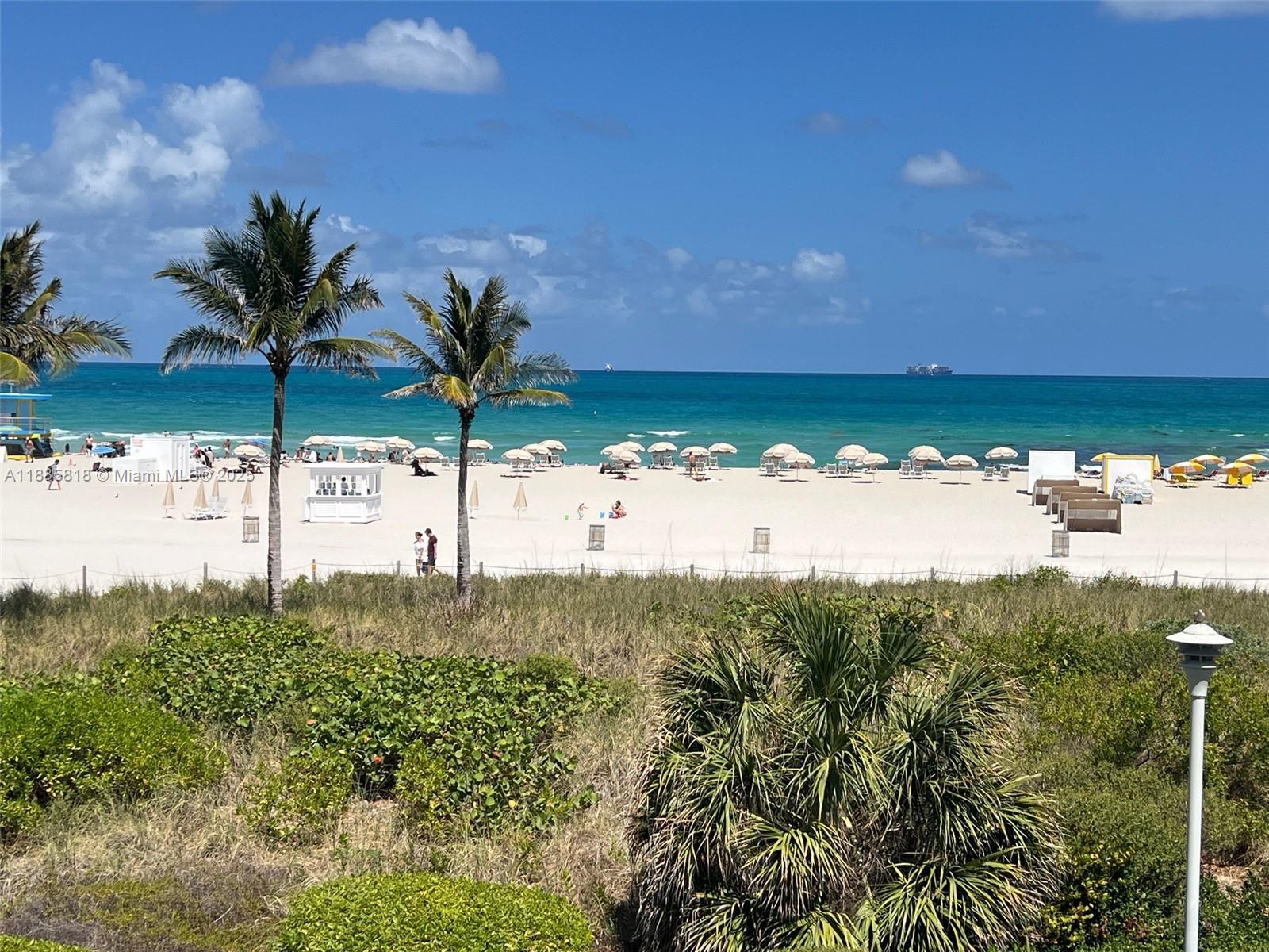 THE DECOPLAGE CONDO - Residential