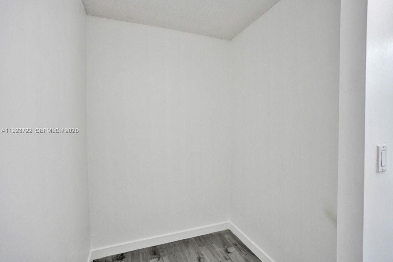 CONDOMINIUM 1 OF ENVIRON - Residential