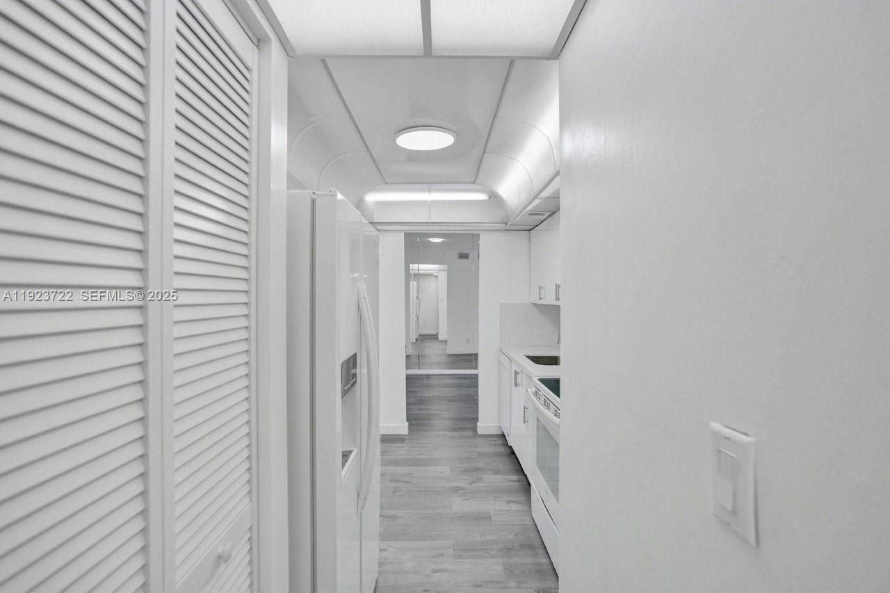 CONDOMINIUM 1 OF ENVIRON - Residential