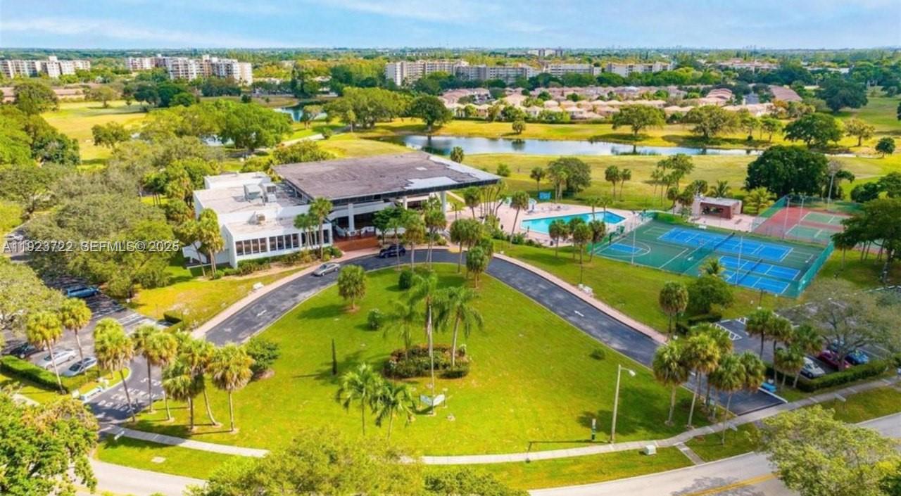 CONDOMINIUM 1 OF ENVIRON - Residential